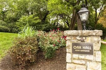 4550 Warwick Boulevard, Kansas City, MO