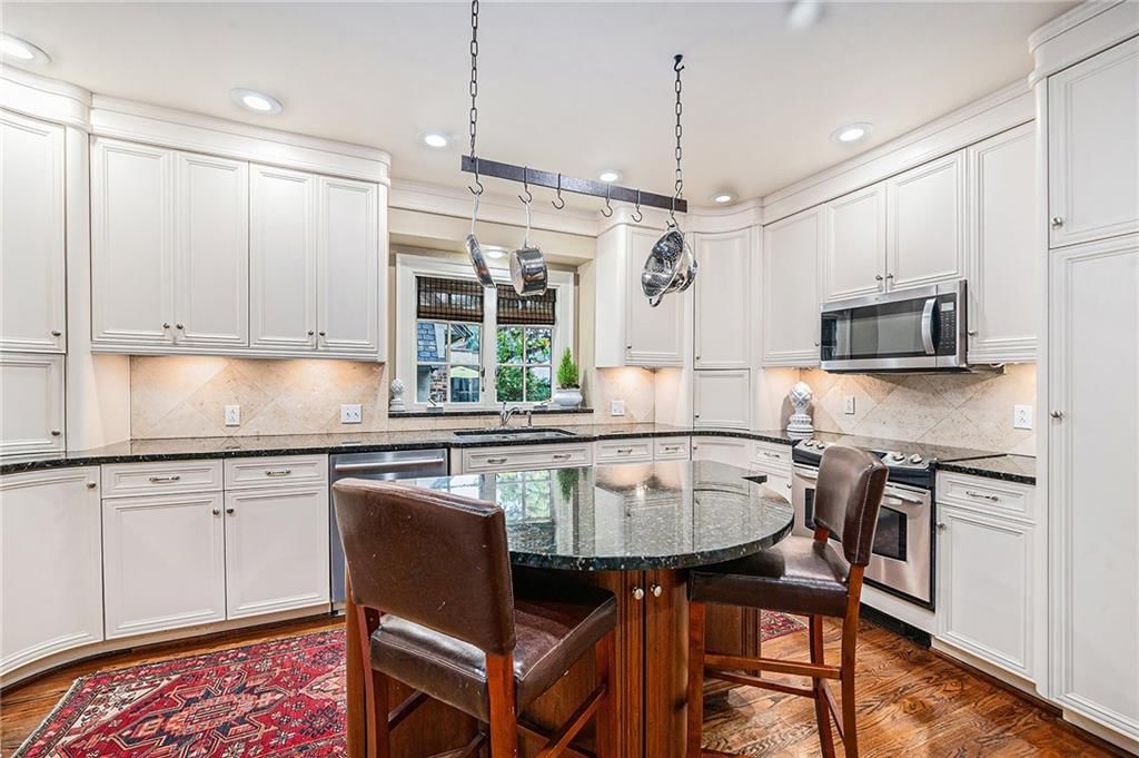 638 W 67th Street — photo 13