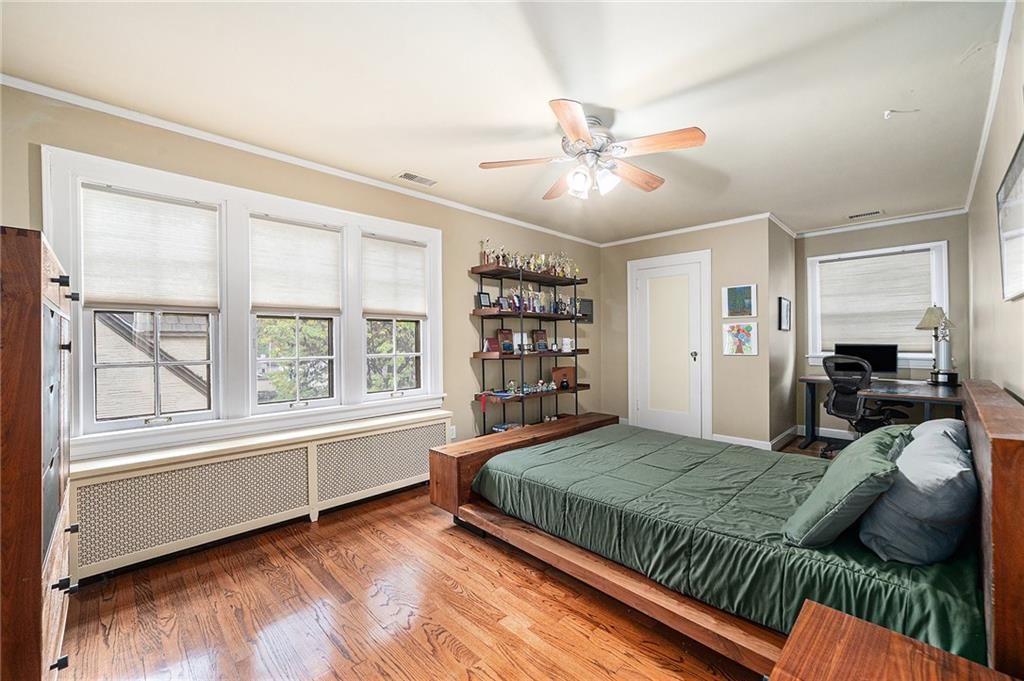 638 W 67th Street — photo 28