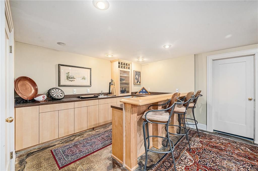 638 W 67th Street — photo 35