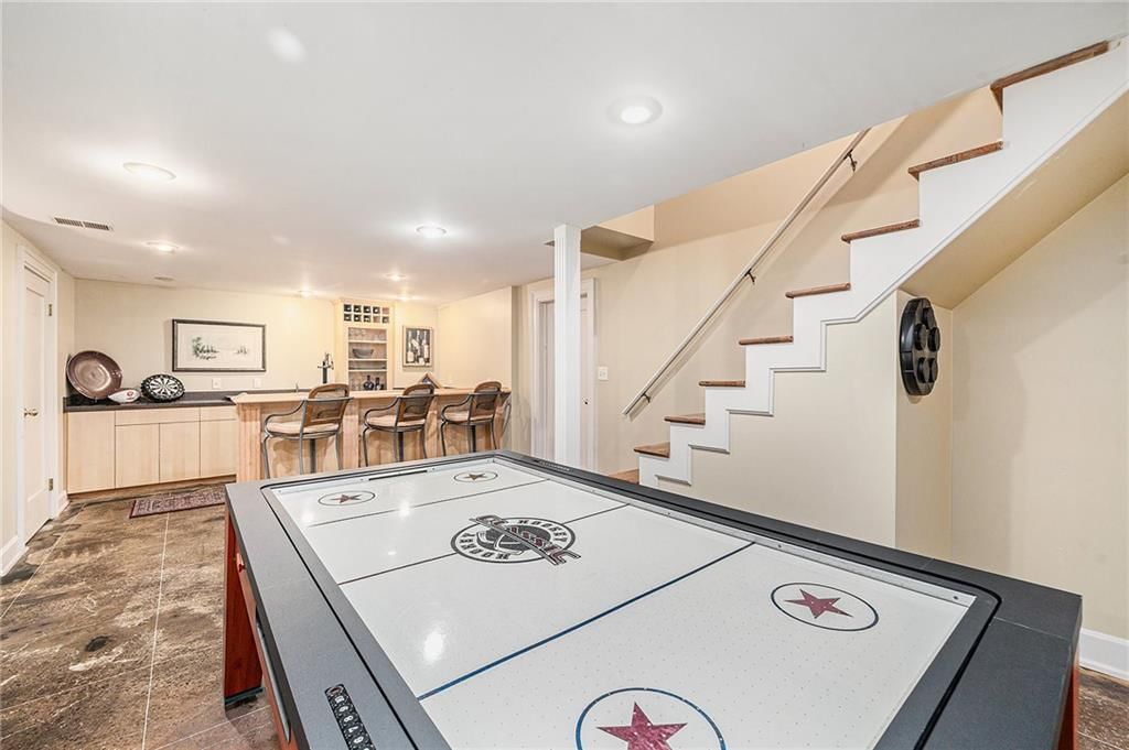 638 W 67th Street — photo 36