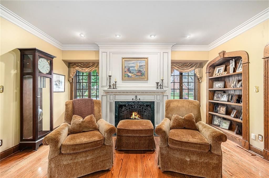 638 W 67th Street — photo 10