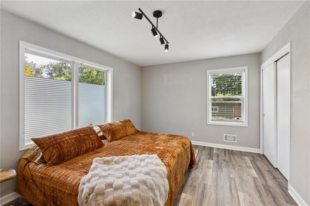 315 NE Forest Avenue — photo 24