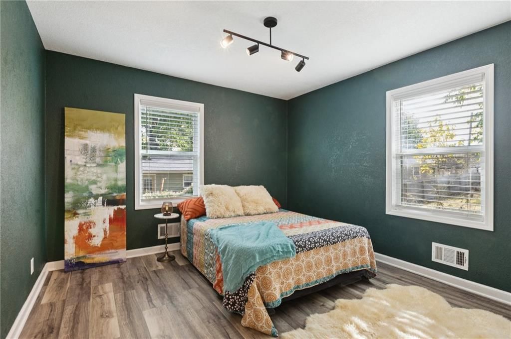 315 NE Forest Avenue — photo 25