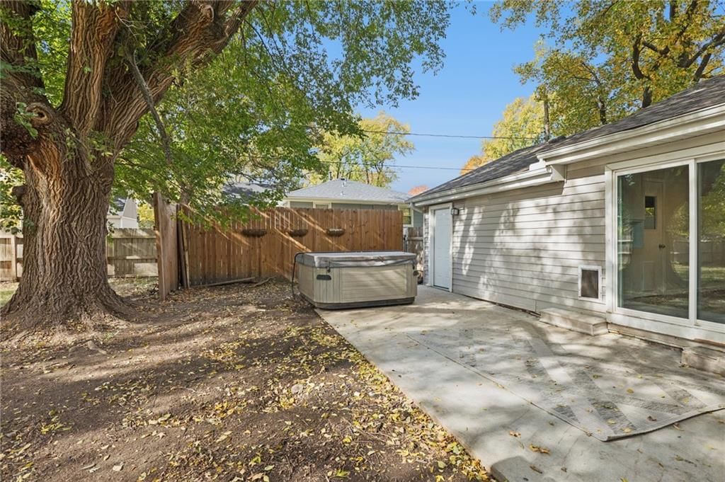 315 NE Forest Avenue — photo 30