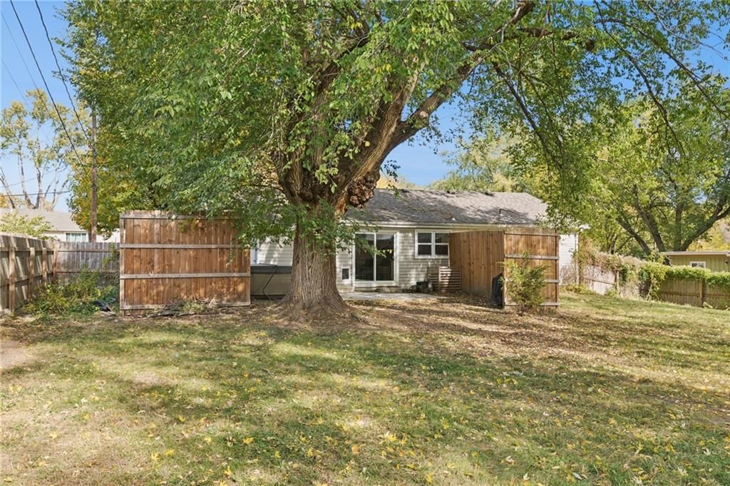 315 NE Forest Avenue — photo 34