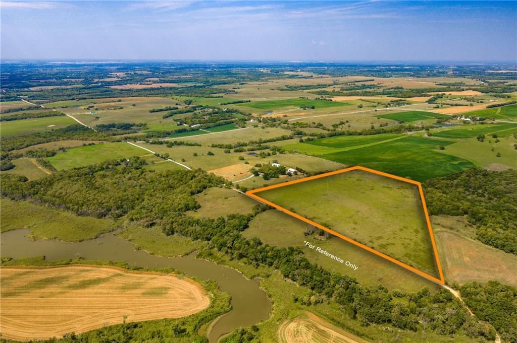 146 N 1150 Road, Berryton