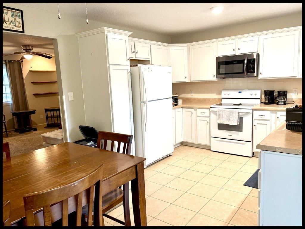 2910 Westlake Drive — photo 10