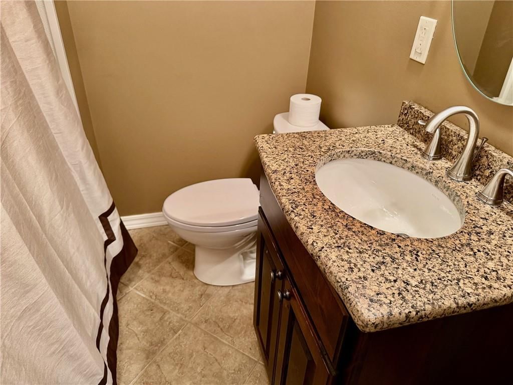 1911 S Locust Street — photo 26