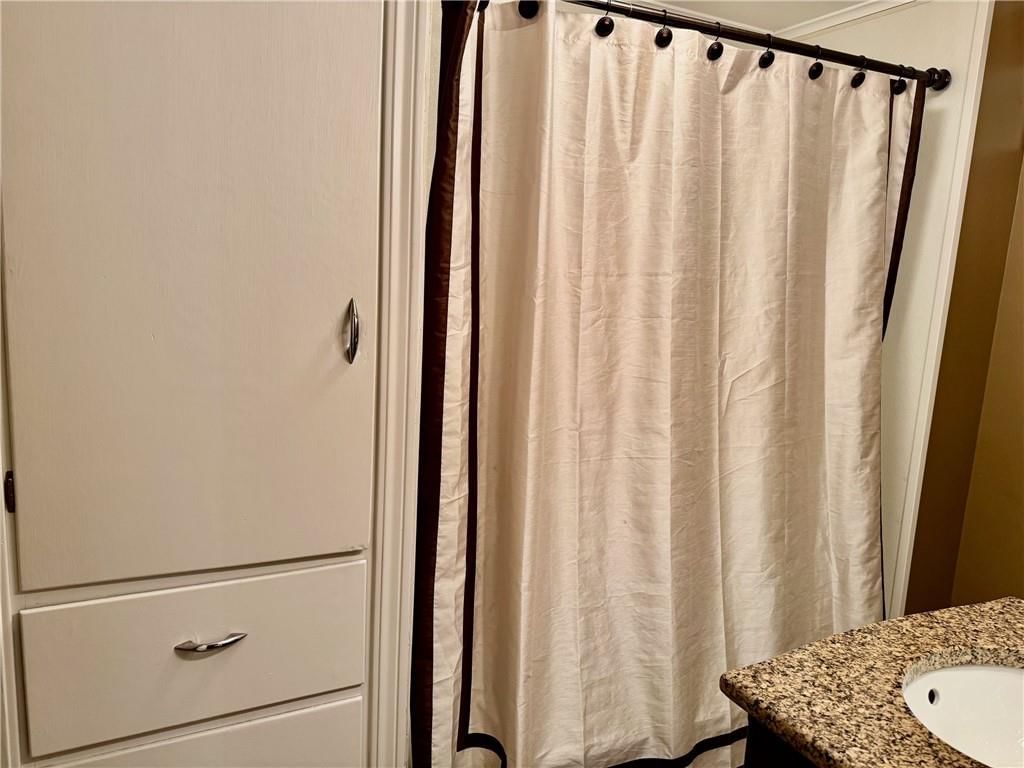 1911 S Locust Street — photo 27