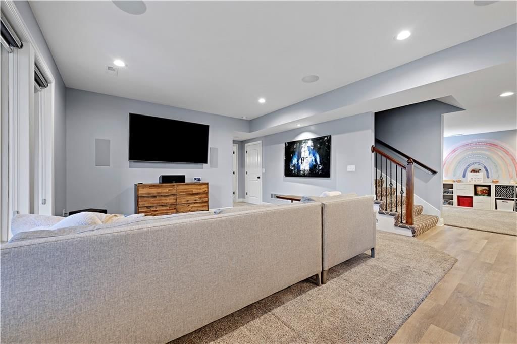 10939 S Carbondale Street — photo 41
