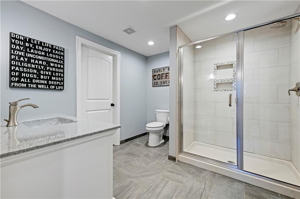 10939 S Carbondale Street — photo 51
