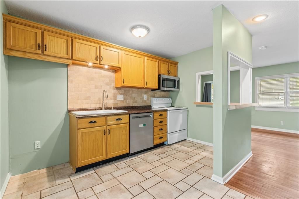 6404 W 82nd Street — photo 9