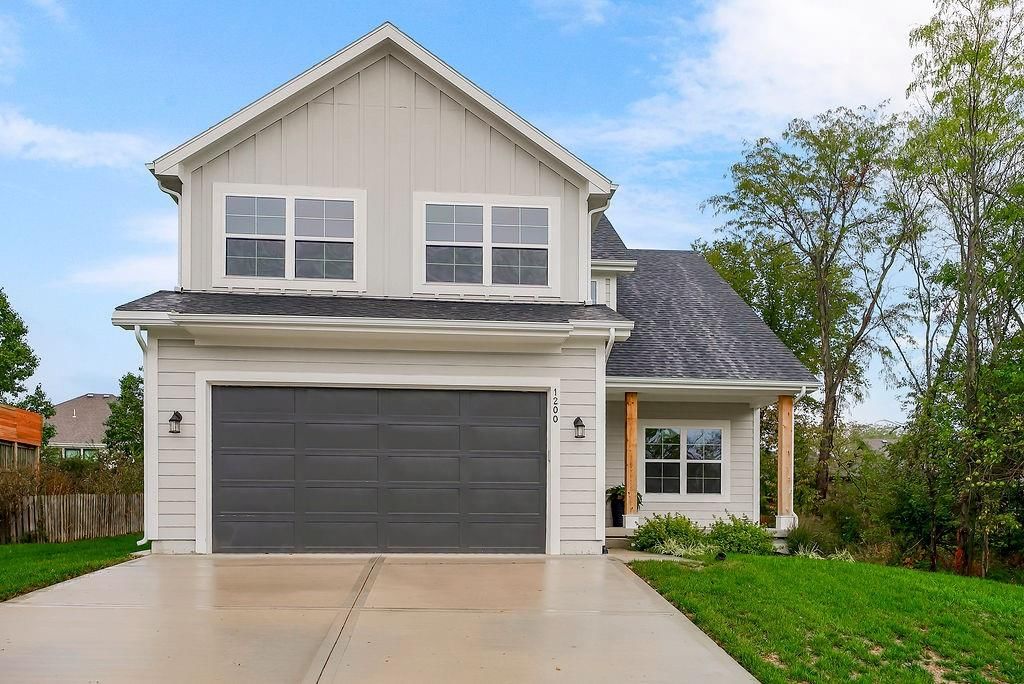 1200 S 13th Street, Louisburg, KS