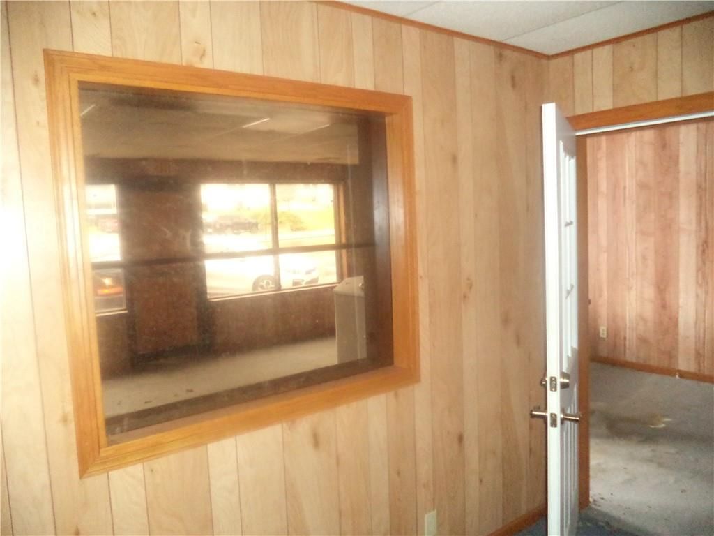 209 E Main Highway — photo 11