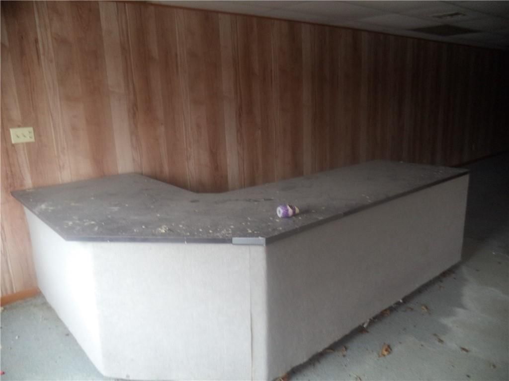 209 E Main Highway — photo 9