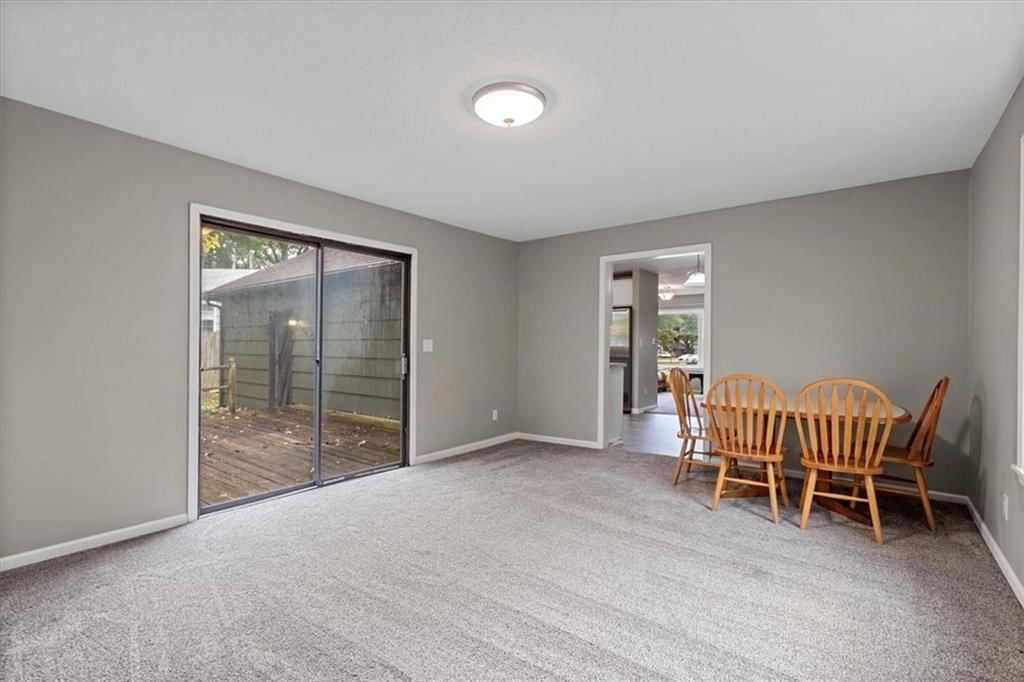 Photo 13 of 31 - 8704 W 88th Street
