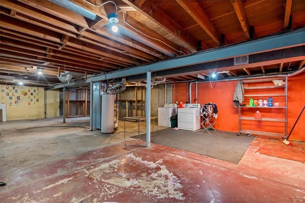 Photo 23 of 31 - 8704 W 88th Street