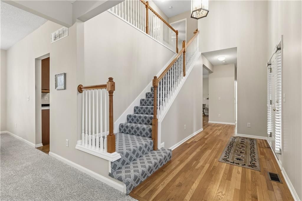 1864 W Concord Drive — photo 3