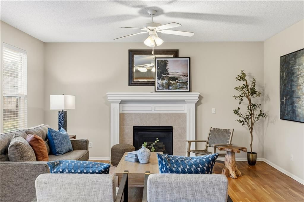 1864 W Concord Drive — photo 10