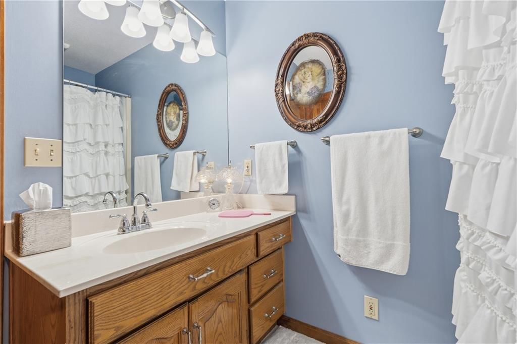 4301 S Briarcliff Avenue — photo 25
