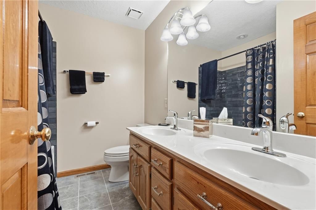 4301 S Briarcliff Avenue — photo 27