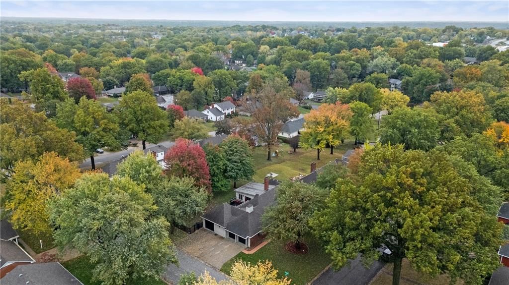 4301 S Briarcliff Avenue — photo 38