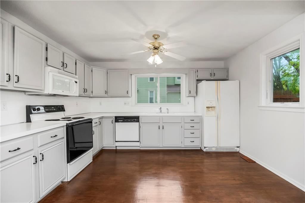 513 E Poplar Street — photo 7
