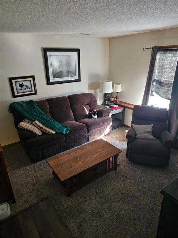 623/625 E Shawnee Street — photo 4