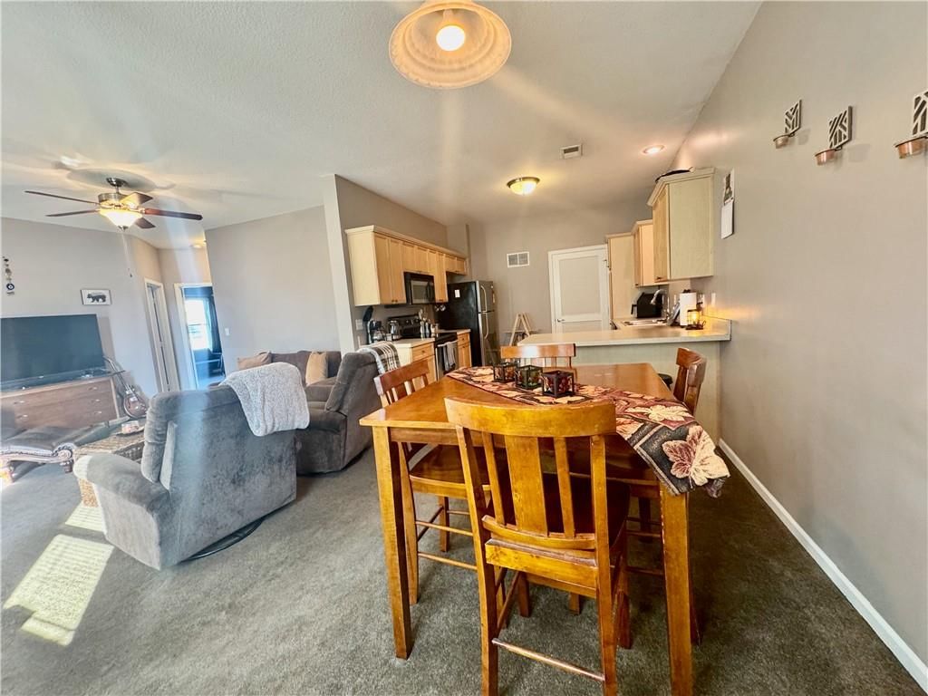 11741 S Roundtree Street — photo 5