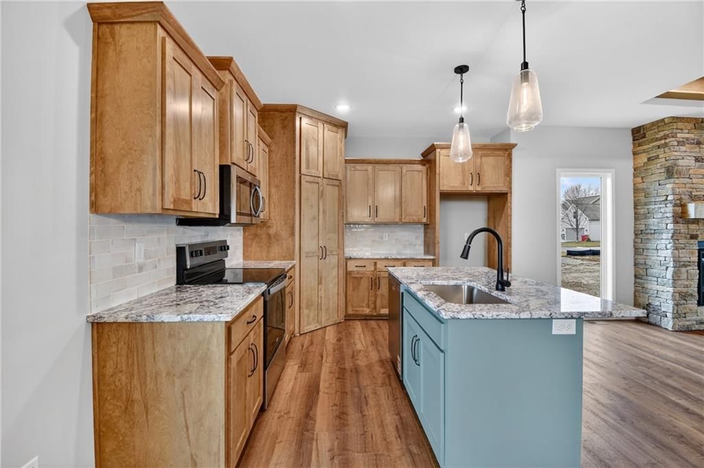 1313 N Holland Drive — photo 18