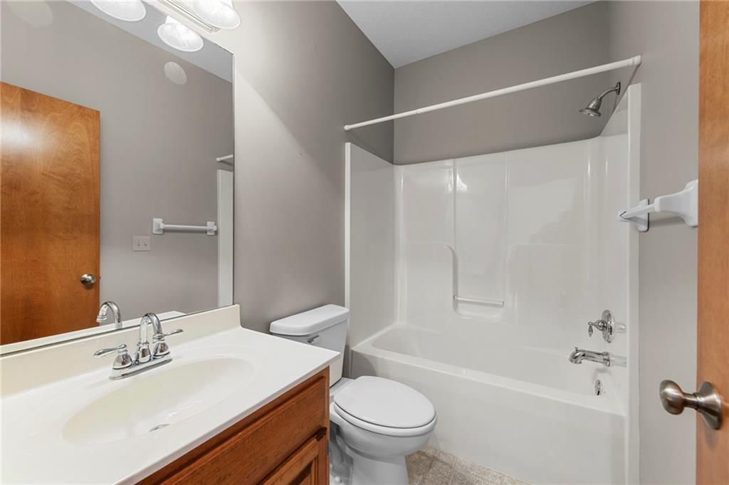 1123 SW Hoke Drive — photo 23