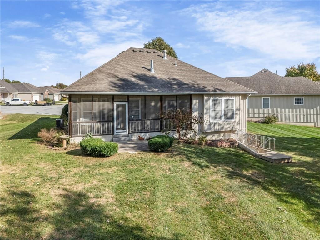 1123 SW Hoke Drive — photo 34