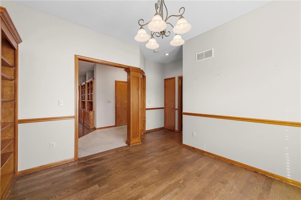 1123 SW Hoke Drive — photo 5