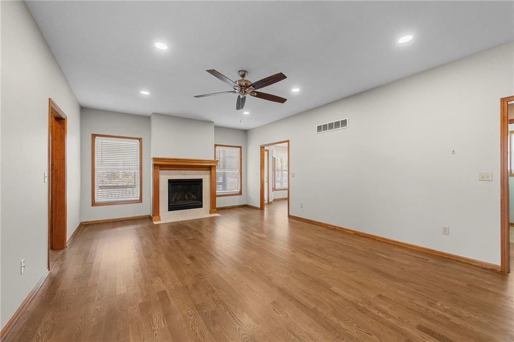 1123 SW Hoke Drive — photo 8