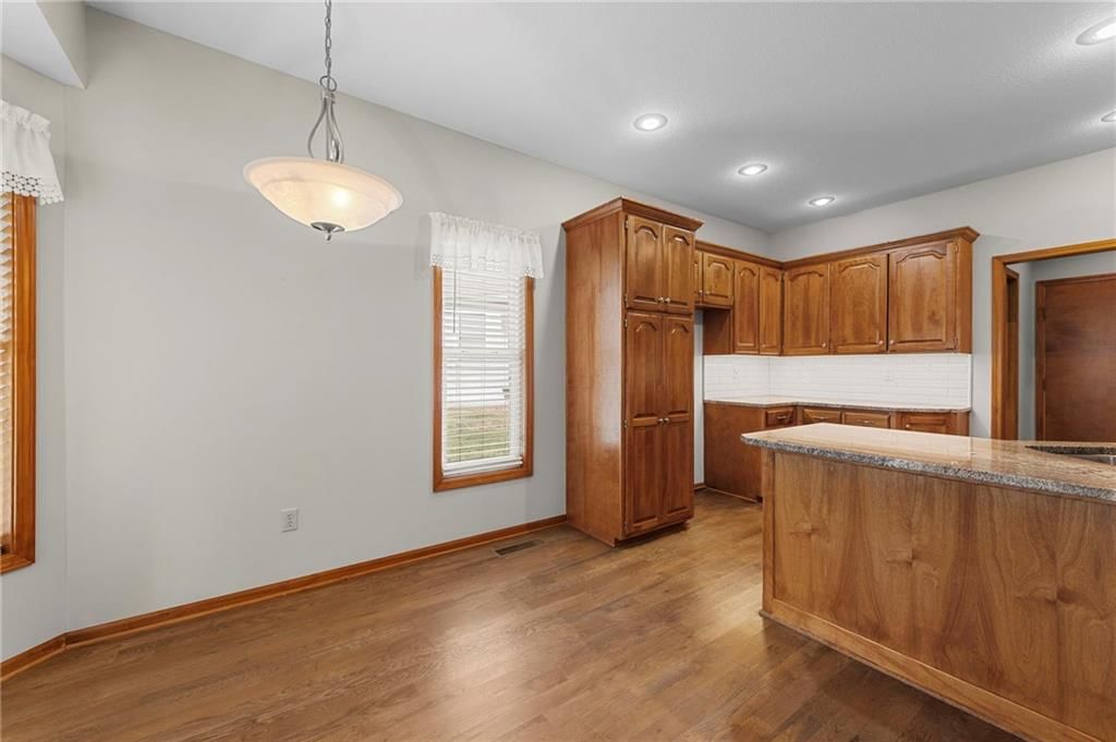 1123 SW Hoke Drive — photo 10