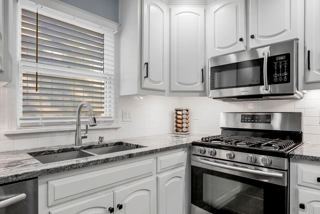 12207 W 101ST Terrace — photo 12