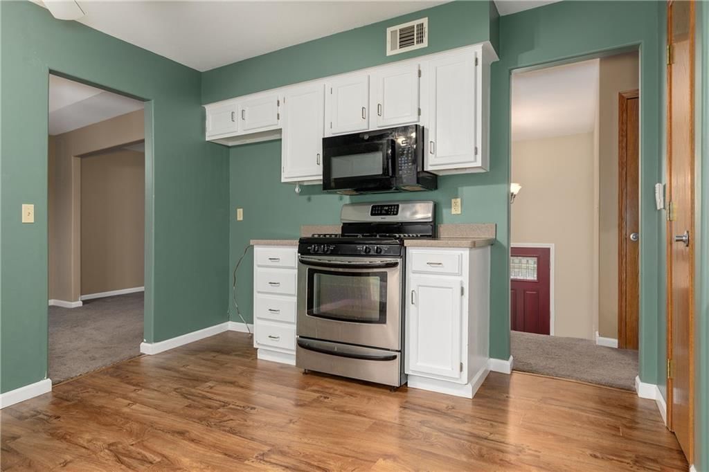 9664 Roe Avenue — photo 12