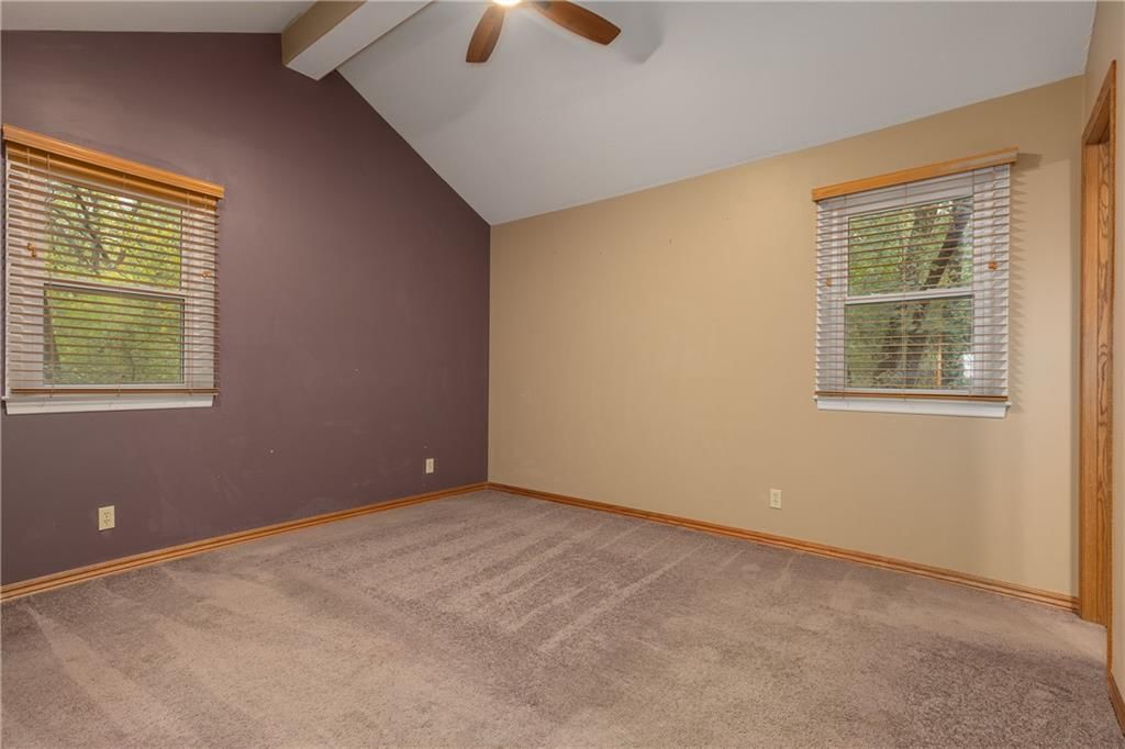9664 Roe Avenue — photo 16