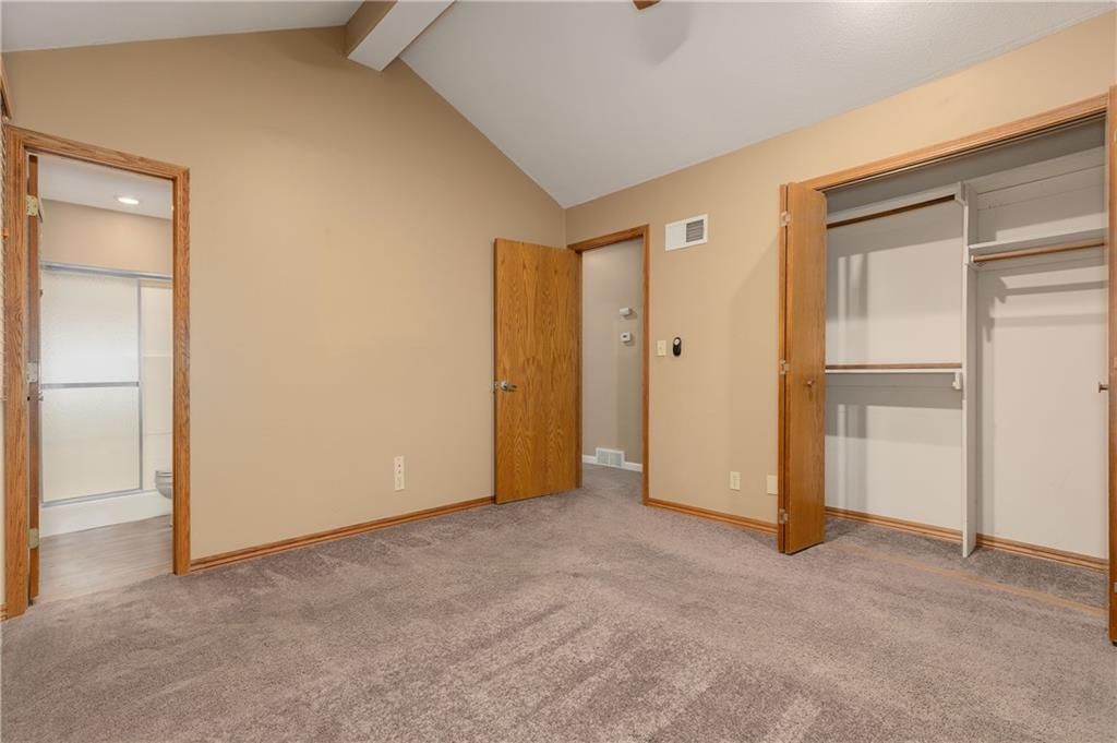 9664 Roe Avenue — photo 18