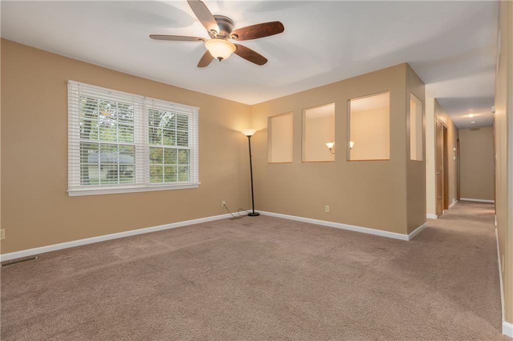 9664 Roe Avenue — photo 7