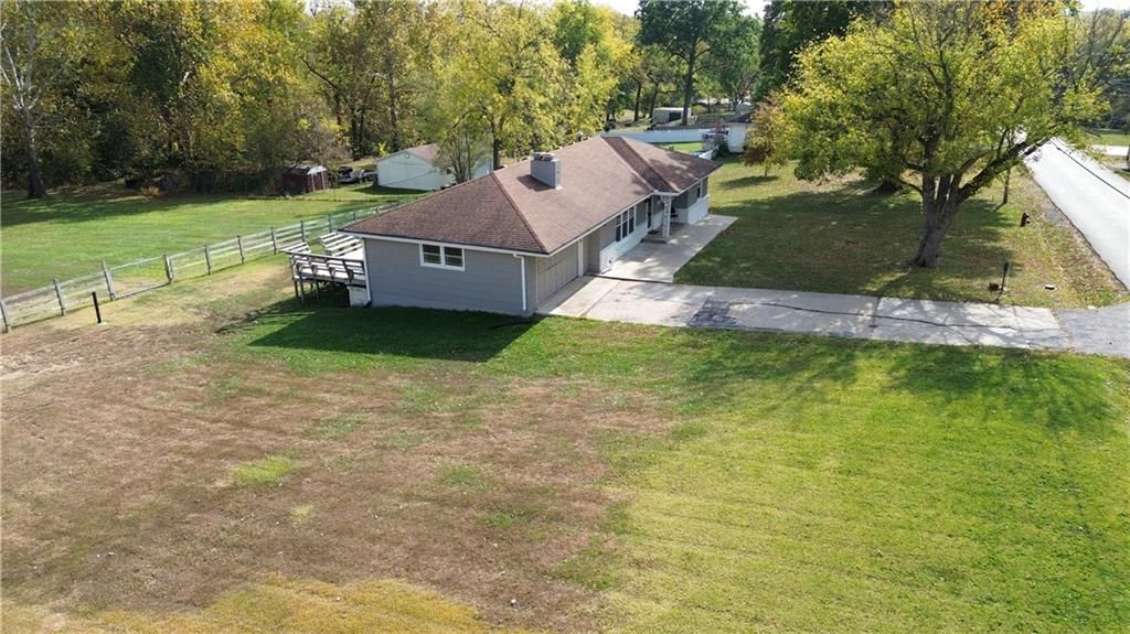 7003 N Brookside Road — photo 9