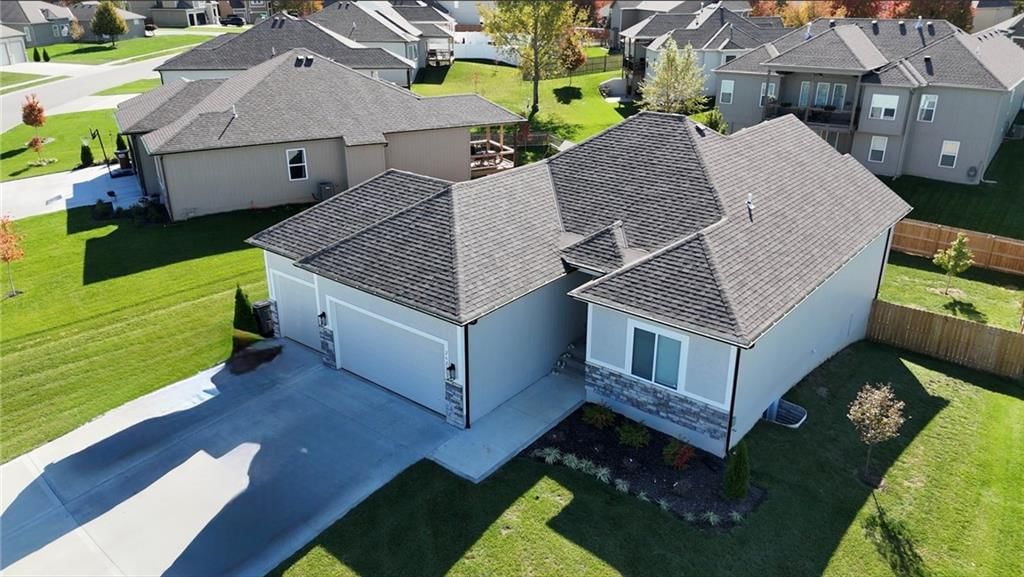 2625 SW Summer Creek Place — photo 4