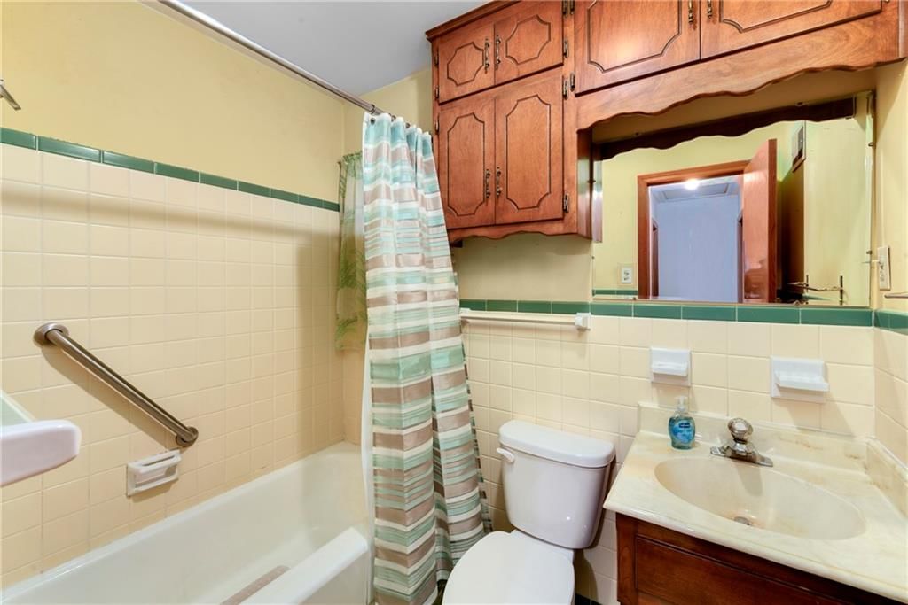 1326 E 126th Street — photo 13