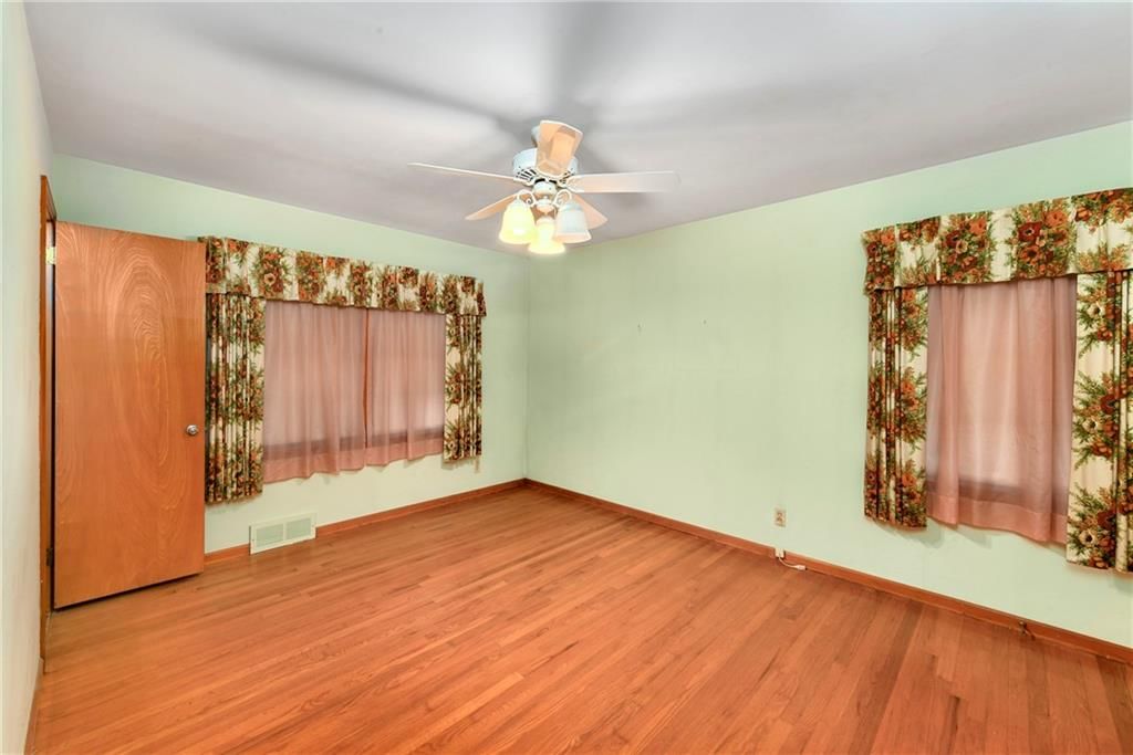 1326 E 126th Street — photo 14