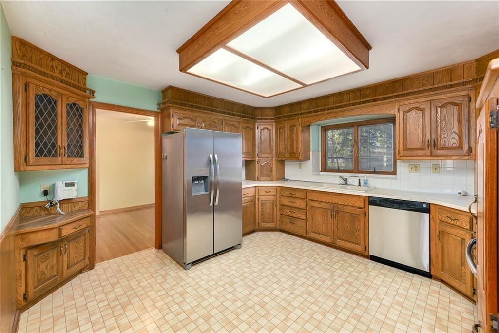 1326 E 126th Street — photo 9