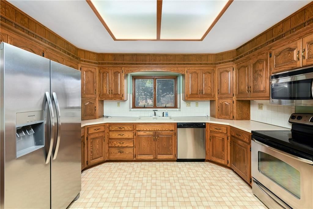 1326 E 126th Street — photo 10