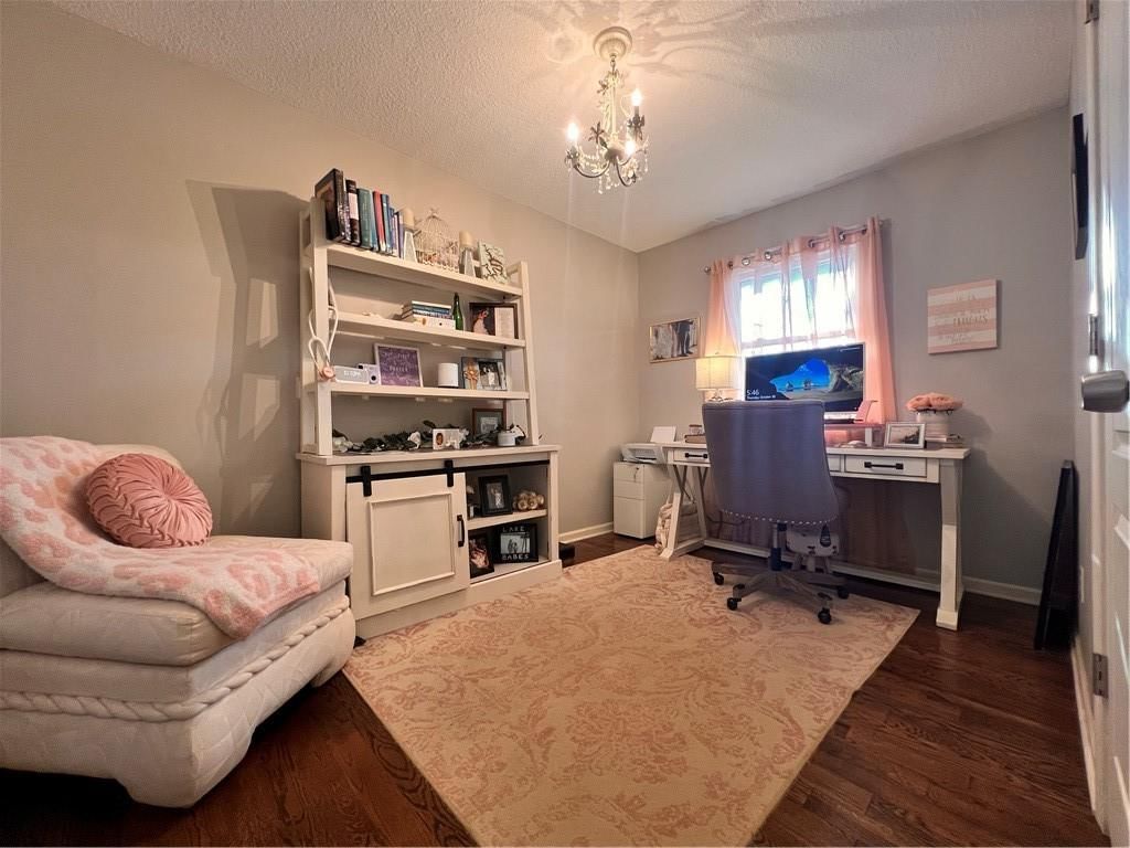 901 N KING Street — photo 10