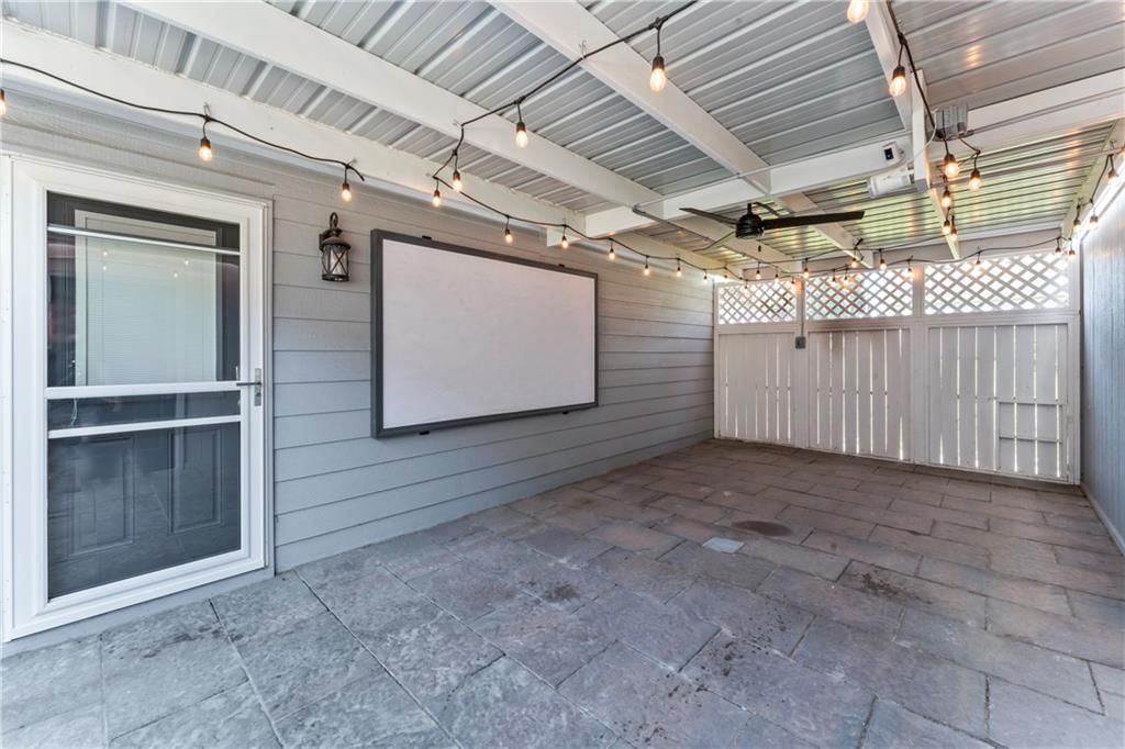 618 NW Thieme Street — photo 22