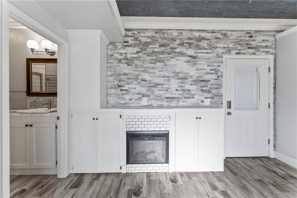 618 NW Thieme Street — photo 8
